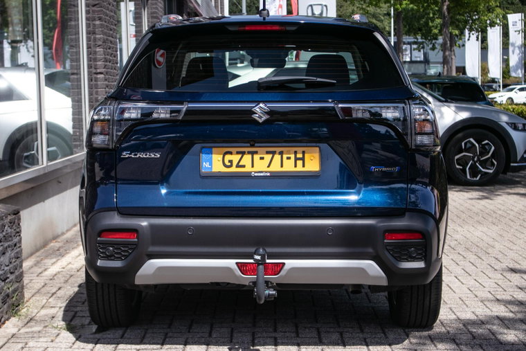 Vehicle Image 10