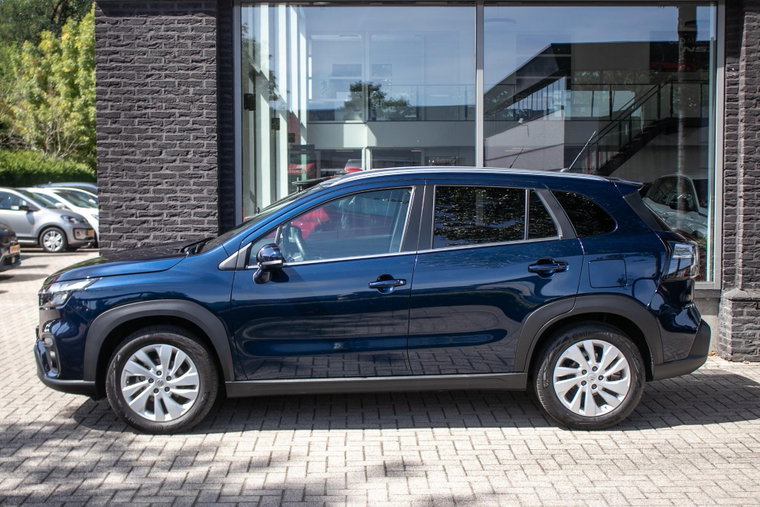 Vehicle Image 11