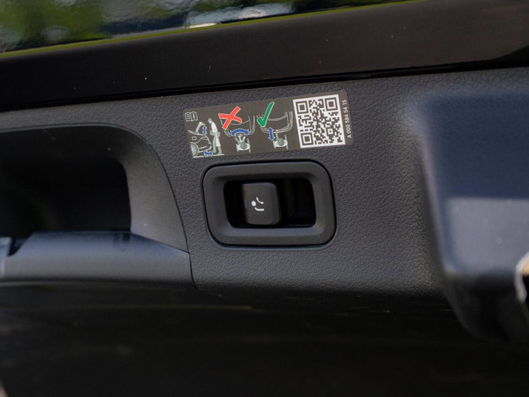 Vehicle Image 35