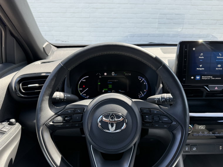 Vehicle Image 15