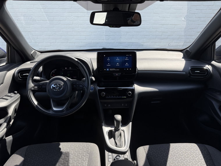Vehicle Image 11