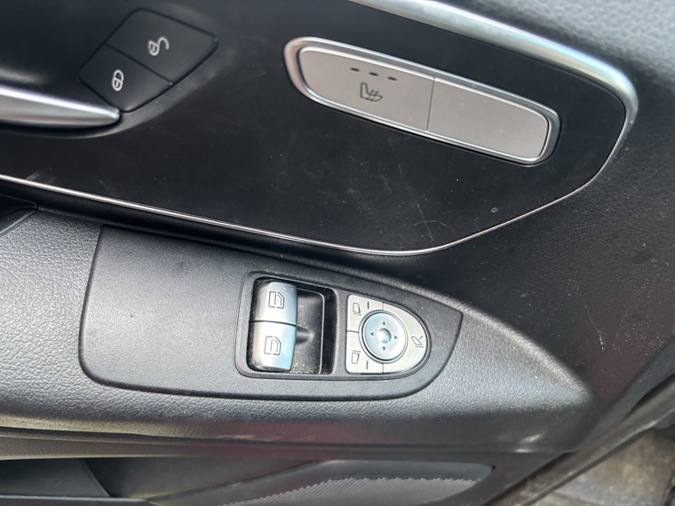 Vehicle Image 26