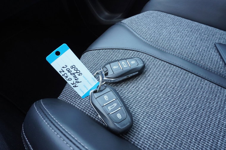 Vehicle Image 13