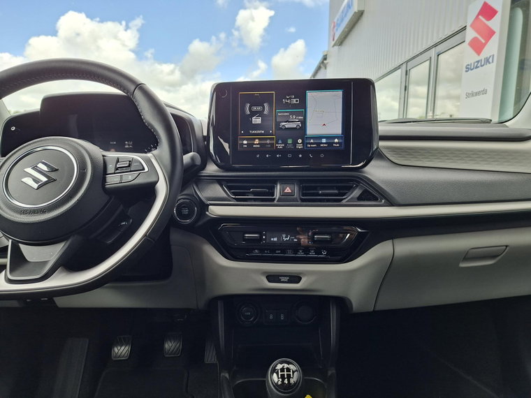 Vehicle Image 16