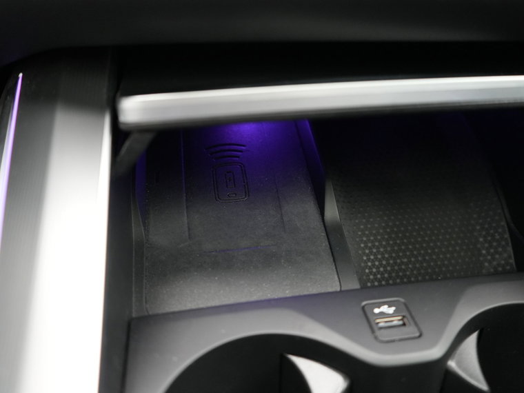 Vehicle Image 38