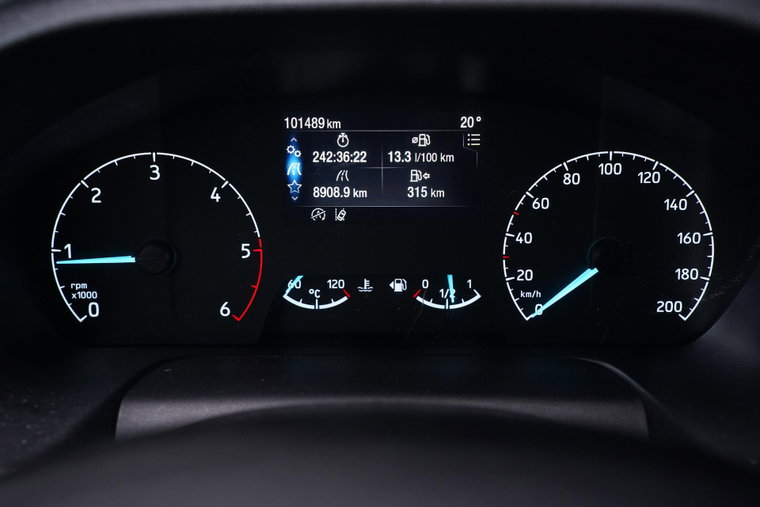 Vehicle Image 25