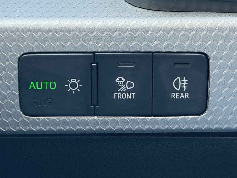 Vehicle Image 23
