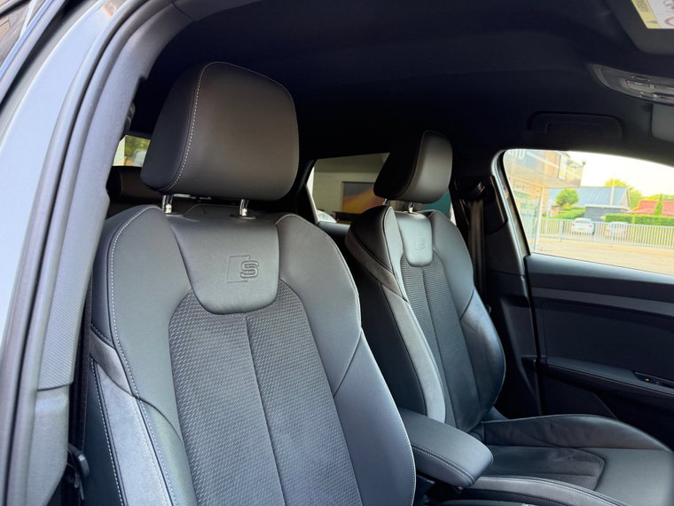Vehicle Image 39