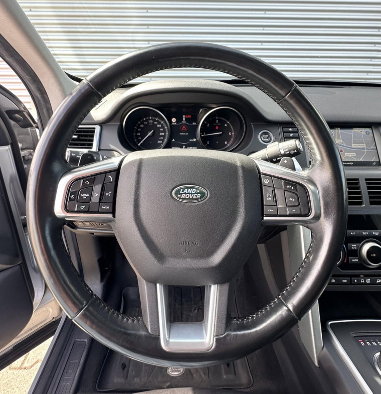 Vehicle Image 18