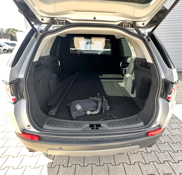 Vehicle Image 23