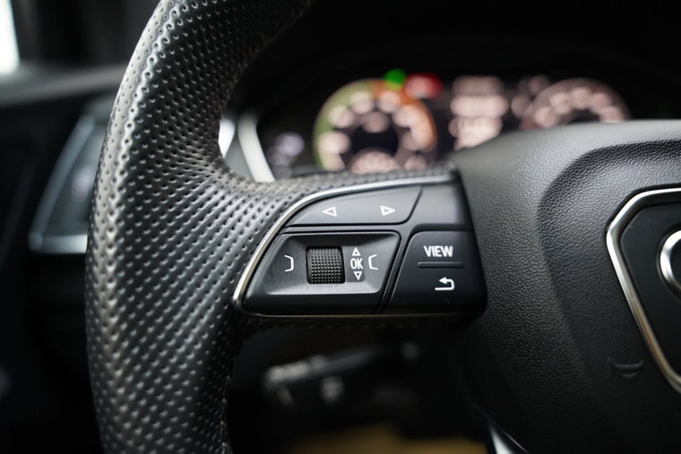 Vehicle Image 40