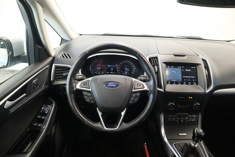 Vehicle Image 7