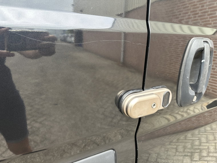 Vehicle Image 23