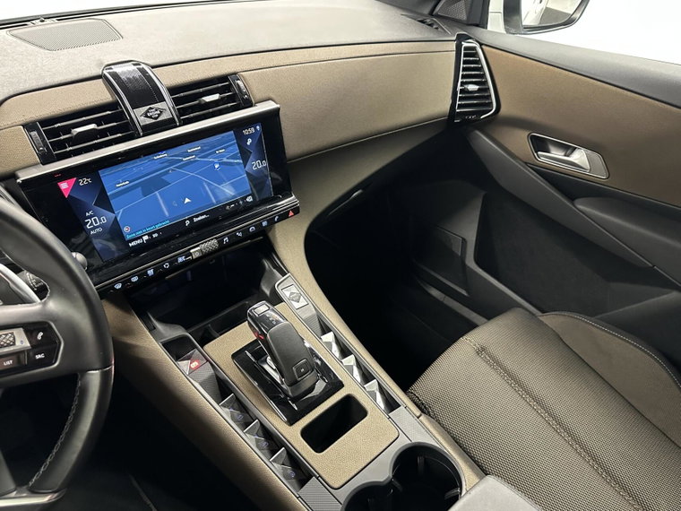 Vehicle Image 33