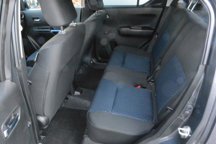 Vehicle Image 21