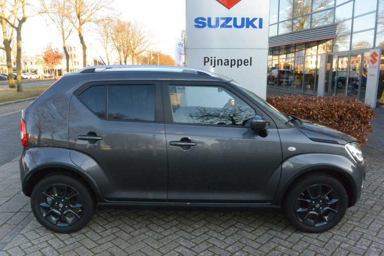 Vehicle Image 8
