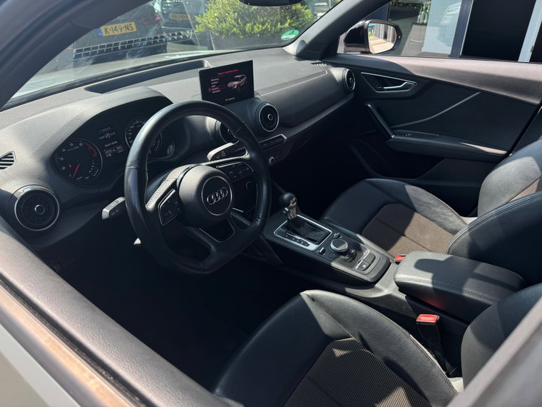 Vehicle Image 40