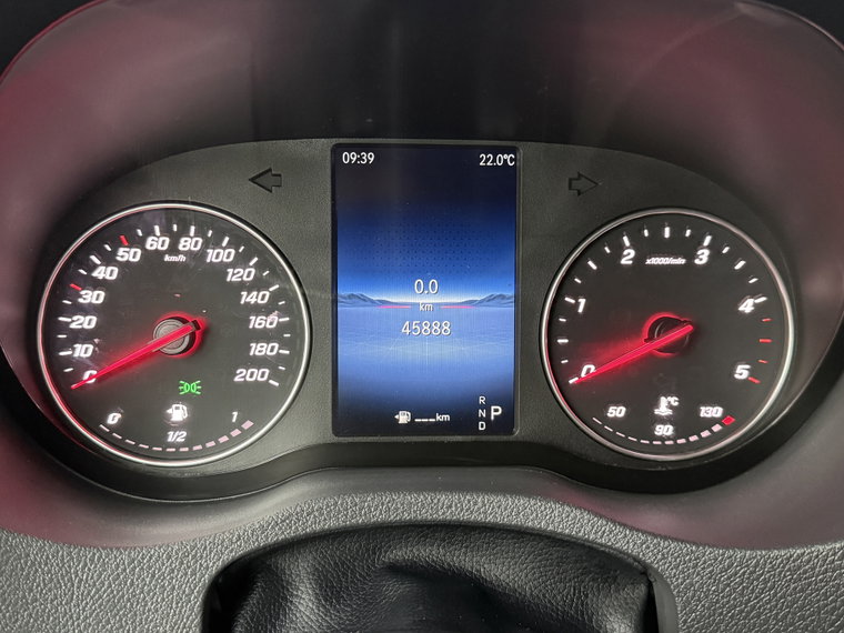 Vehicle Image 21