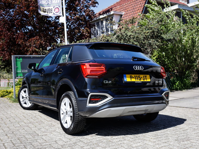Vehicle Image 35