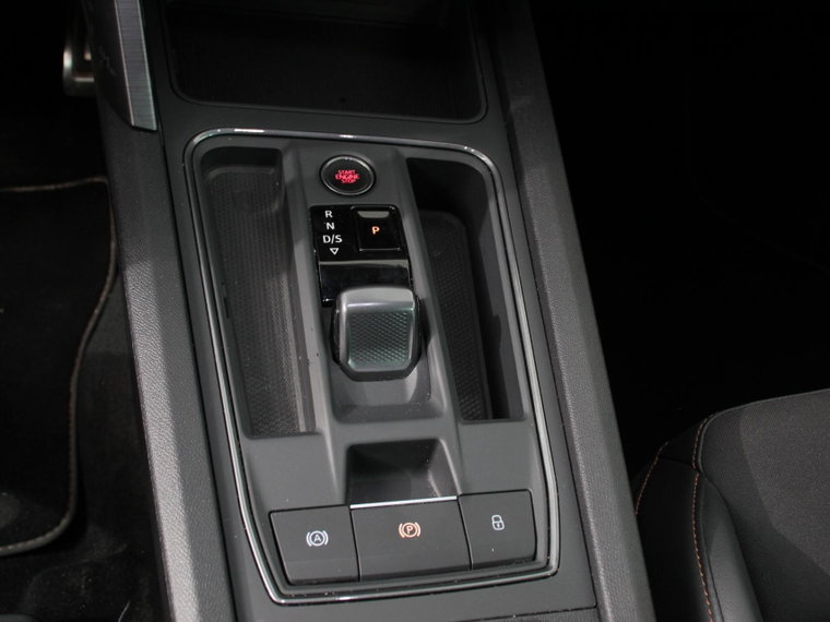 Vehicle Image 28