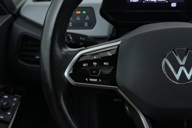 Vehicle Image 38