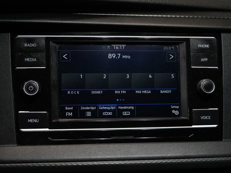 Vehicle Image 23