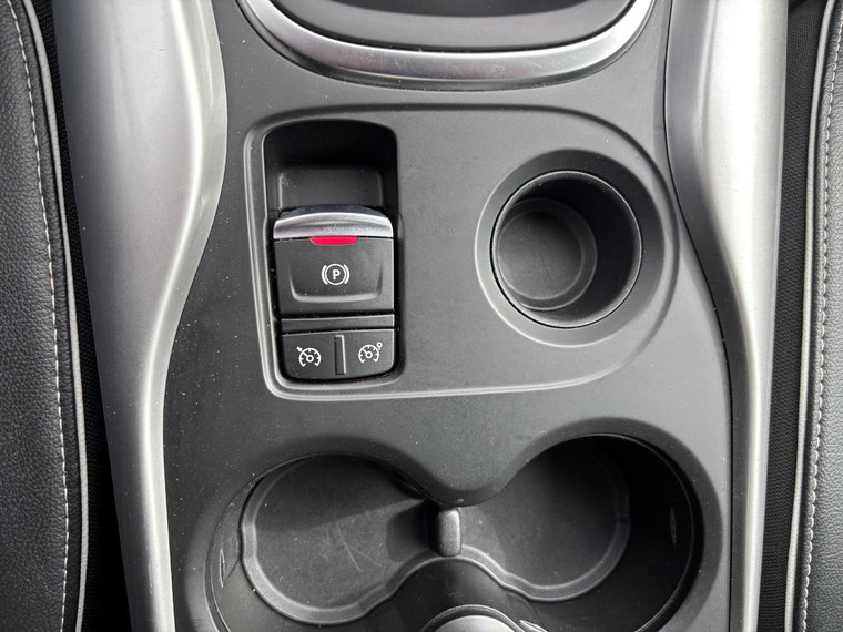 Vehicle Image 24