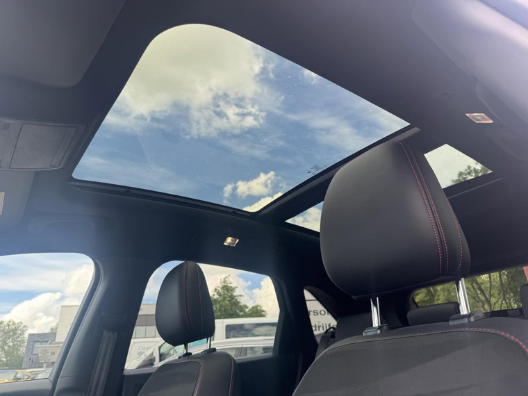 Vehicle Image 22