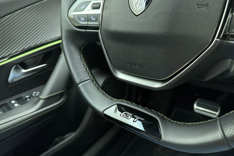 Vehicle Image 23