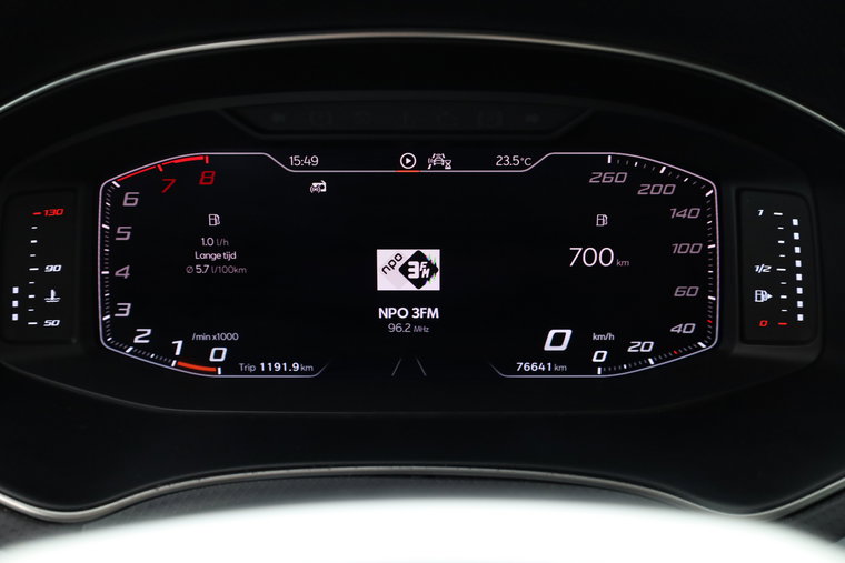 Vehicle Image 11