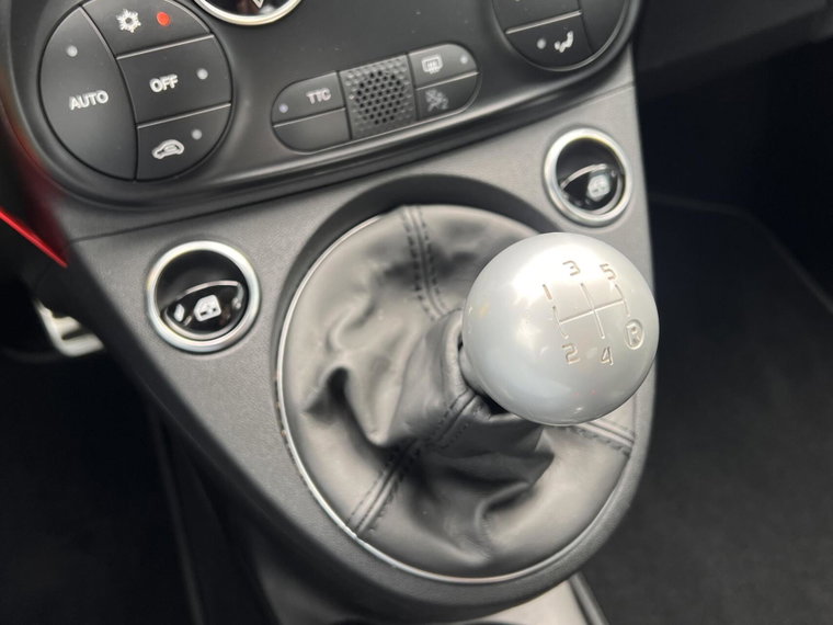 Vehicle Image 32
