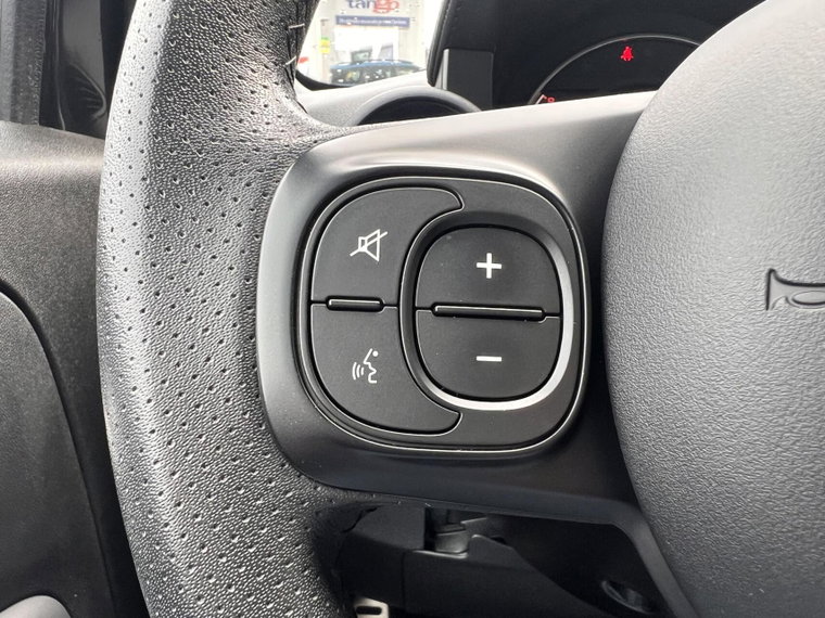 Vehicle Image 37