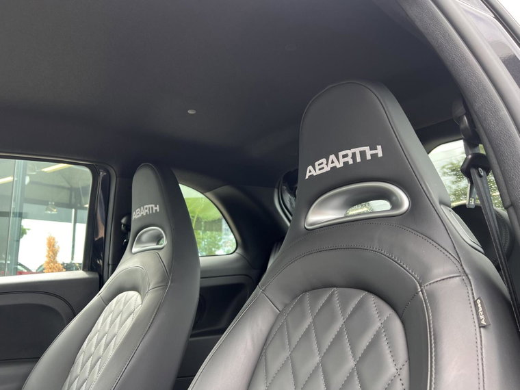 Vehicle Image 41