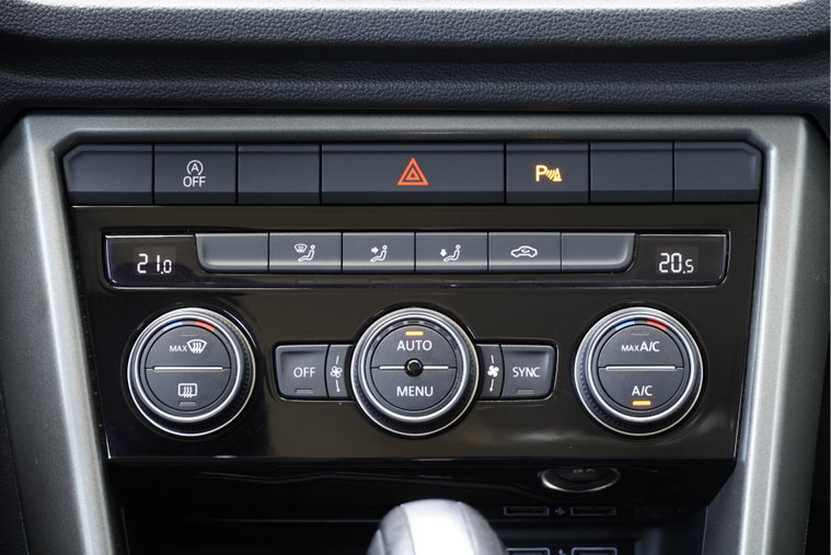 Vehicle Image 28