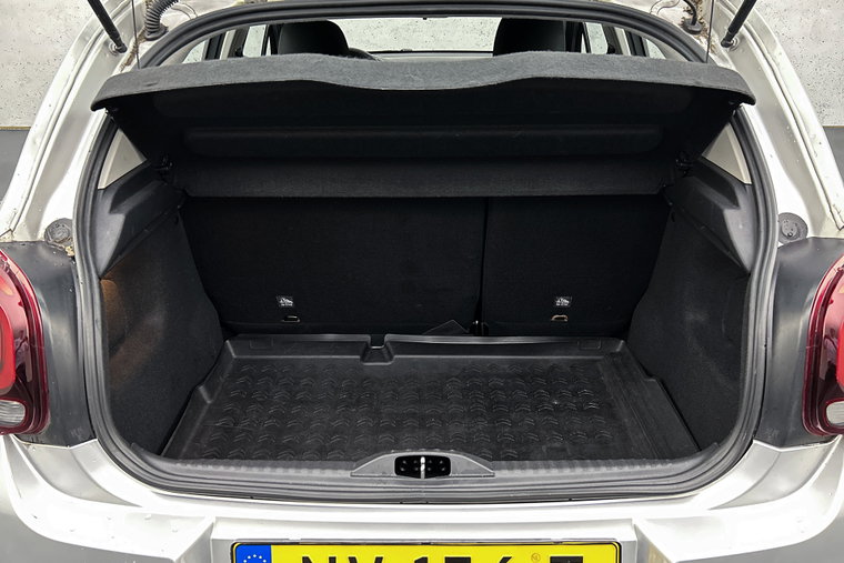 Vehicle Image 14