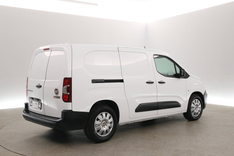Vehicle Image 28