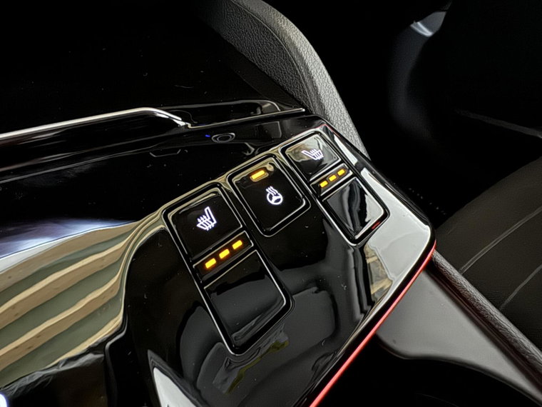 Vehicle Image 40