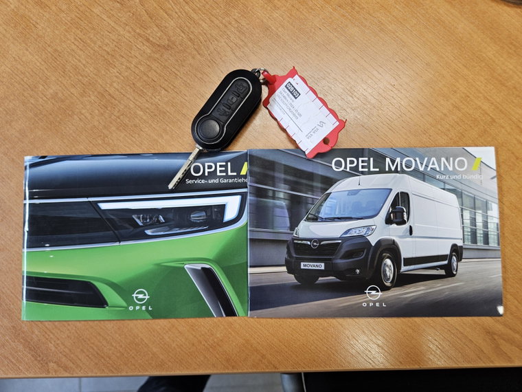 Vehicle Image 30