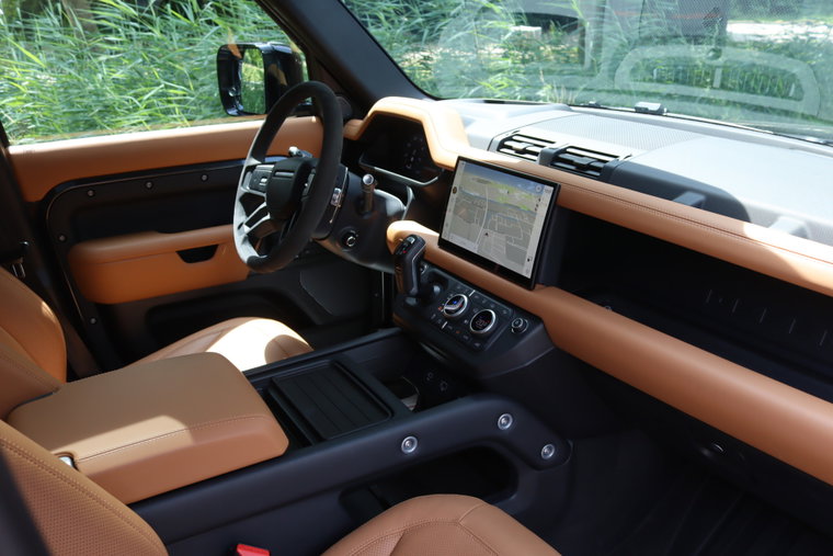 Vehicle Image 9
