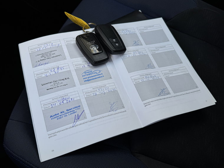 Vehicle Image 14