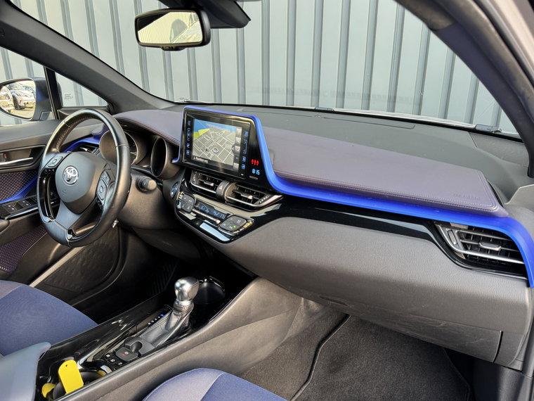 Vehicle Image 22
