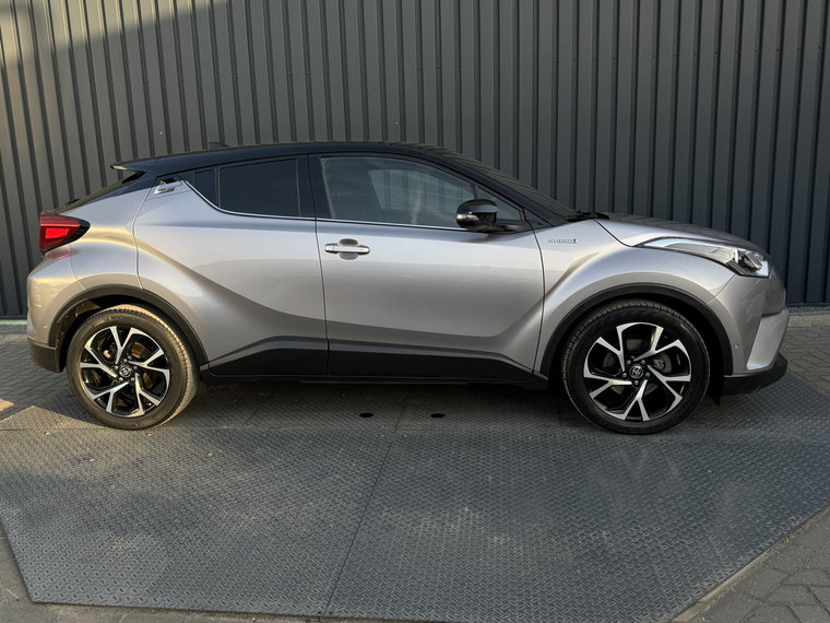 Vehicle Image 42
