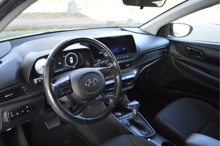 Vehicle Image 11