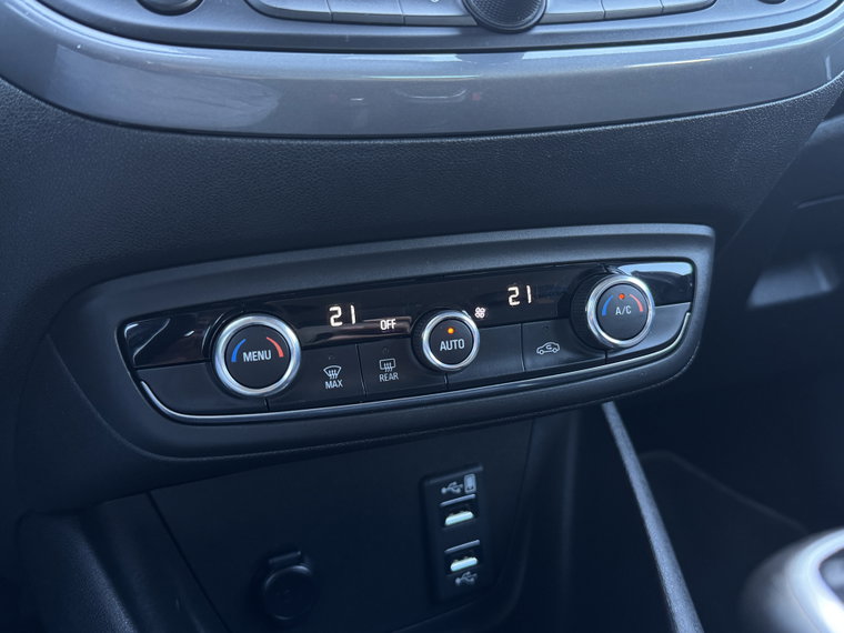 Vehicle Image 34