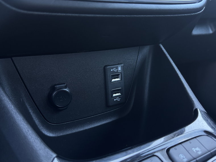 Vehicle Image 35