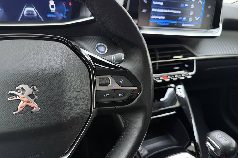 Vehicle Image 28