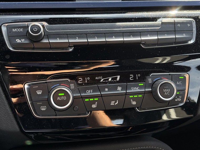 Vehicle Image 28
