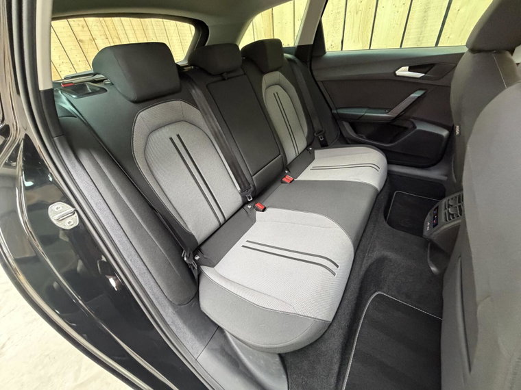 Vehicle Image 45