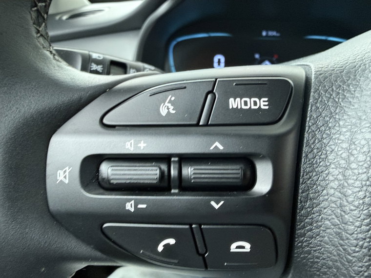 Vehicle Image 27