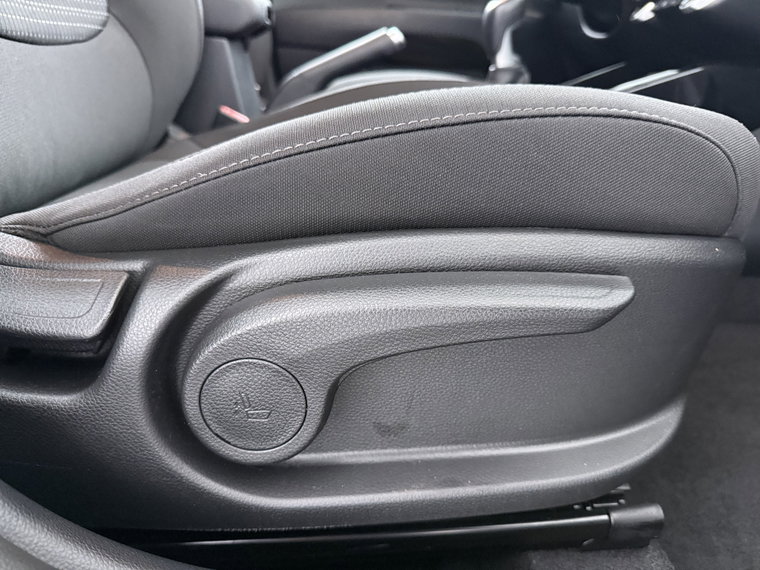 Vehicle Image 41